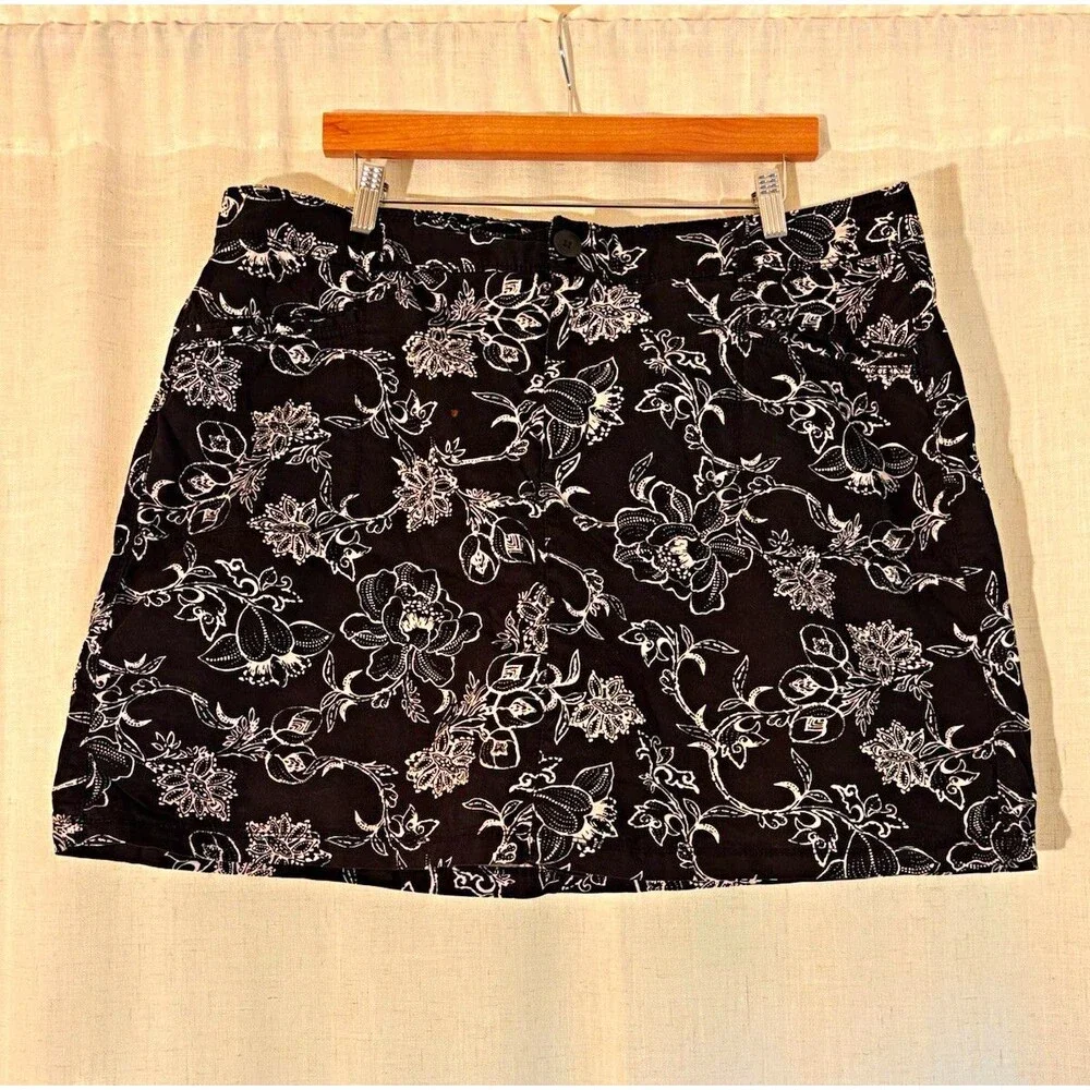Croft & Barrow Travel Vacation Resort Floral Pencil Mini Skort Lined, Size 18